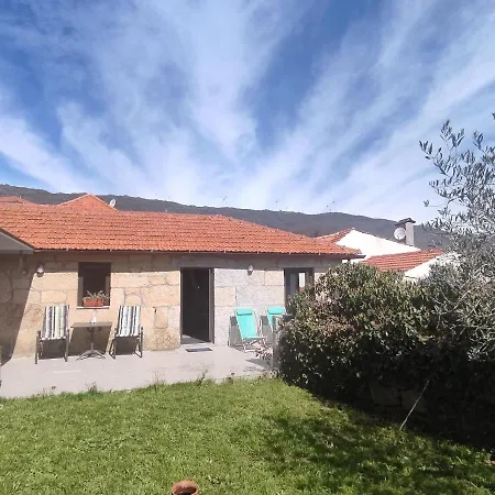 Casa Cima De Vila Holiday home *